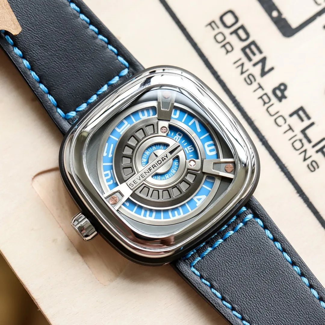 【Authentic Tmall】💰1640! SEVENFRIDAY M1/05 Imported calf belt material: high-grade 316 stainless steel Case size: 47mmx47mm High-end market quality Please pay attention to the workmanship details to truly be consistent with the counter products! Each watch has an ID card (independently coded) Scan the back of the watch with your NFC-enabled phone! Register and log in to Seven Fridays account! Bind the watch! Make your Seven Fridays personal!  Seven Fridays model M1/05 real shot display
